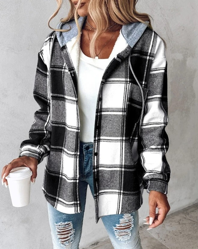 Sara | Cozy Checkered Jacket