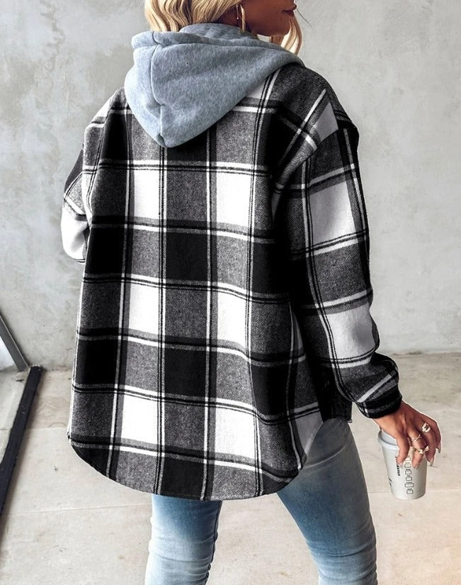 Sara | Cozy Checkered Jacket